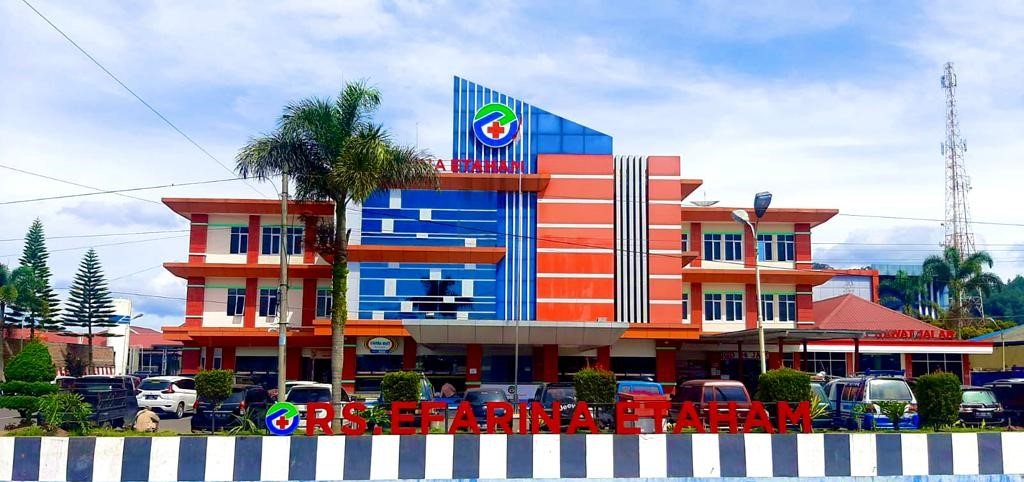 RS Umum Efarina Etaham - Foto Rumah Sakit