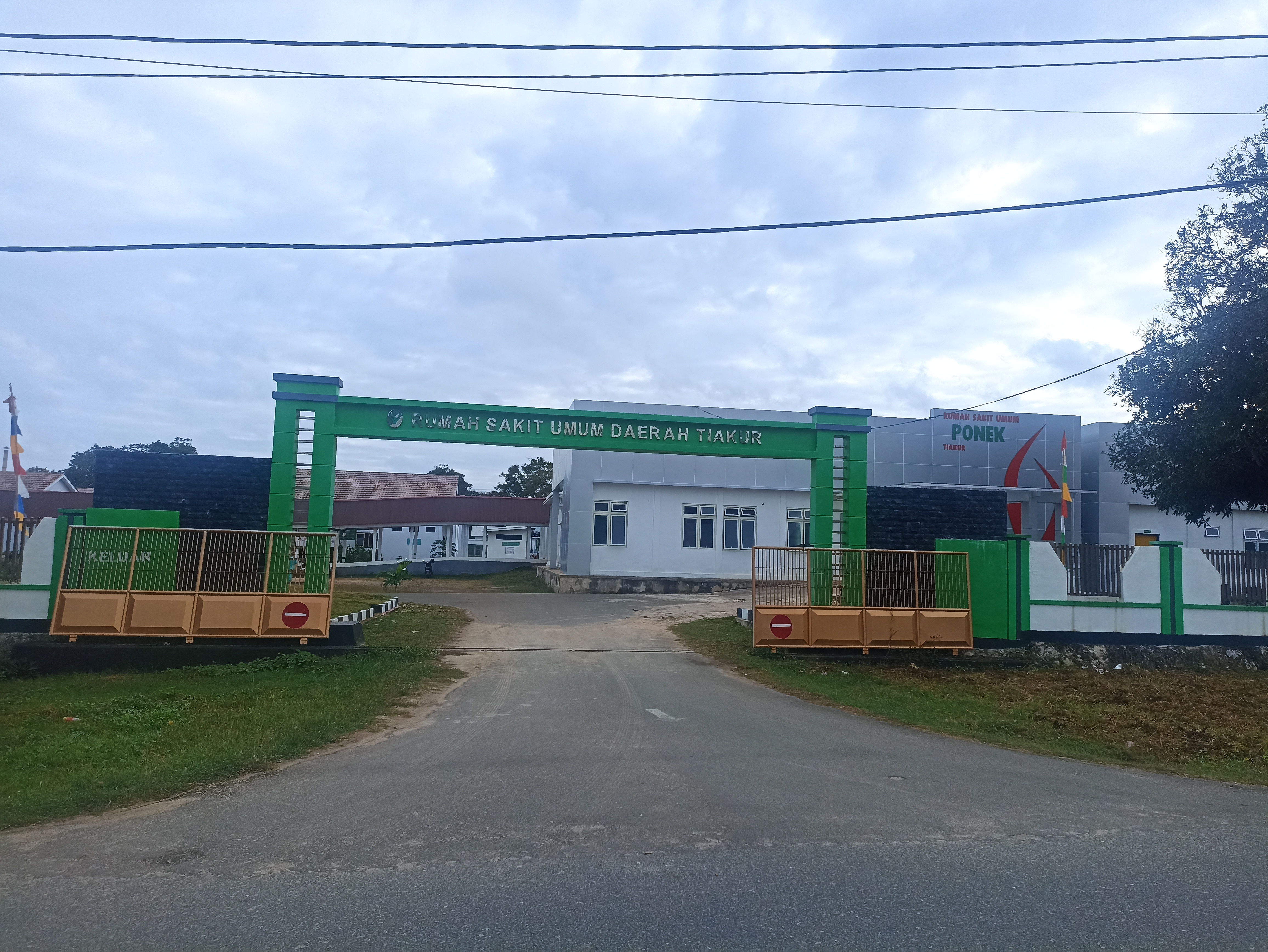 RS Umum Daerah Tiakur - Foto Rumah Sakit