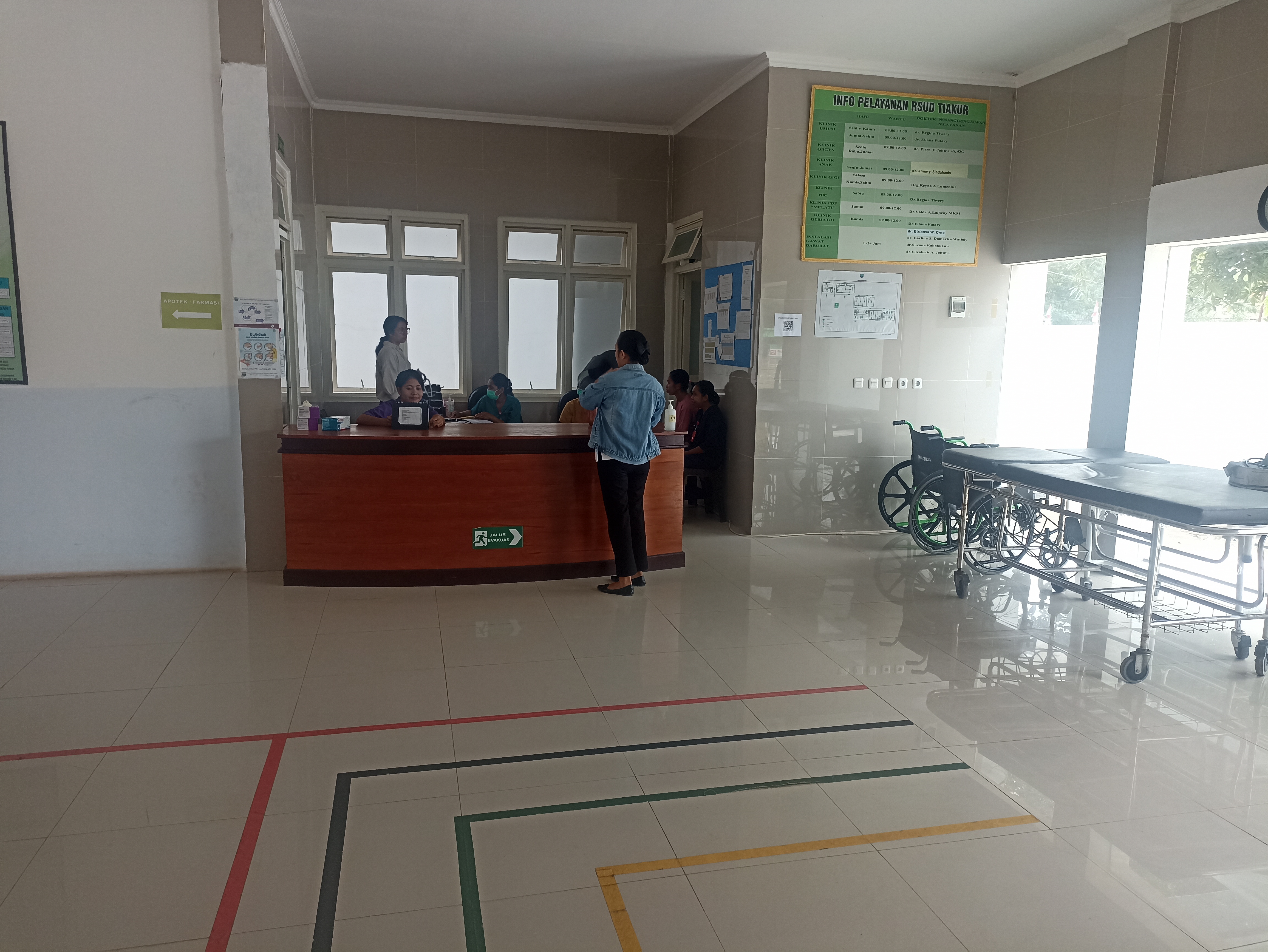 RS Umum Daerah Tiakur
