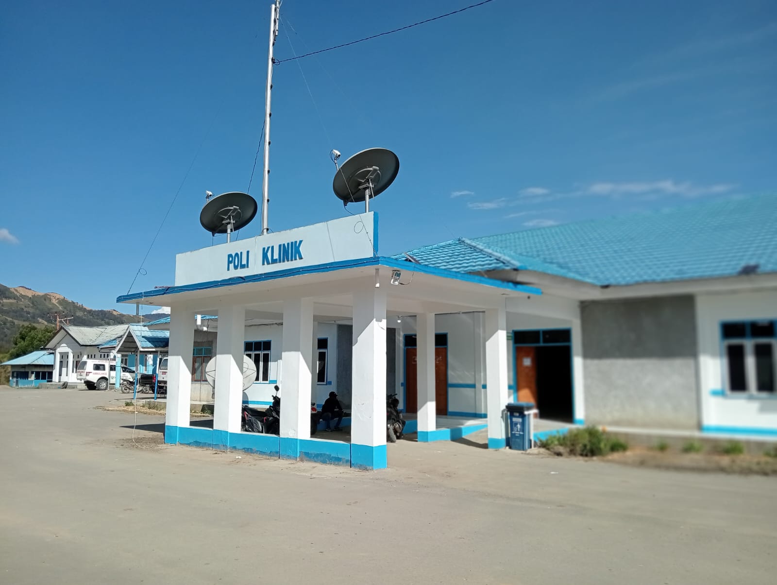 RS Umum Daerah Tiom